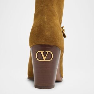 Valentino Women's Brown Suede Heeled Boots - Pattie